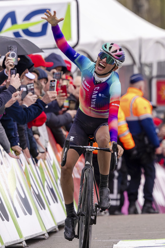 Stephen Williams becomes first British rider to win the Flèche Wallonne. He tamed rivals and snow