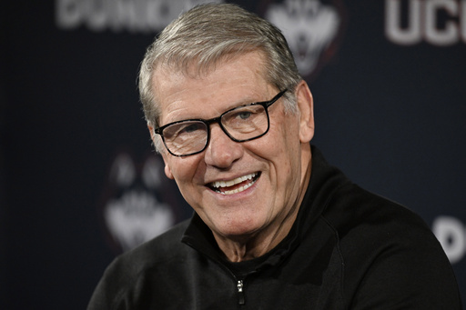 U.S. Basketball Writers Association will name women’s coaching award after UConn’s Geno Auriemma