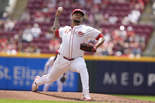 Fernando Tatis Jr. hits a go-ahead double in the 10th inning as the Padres beat the Reds 6-4