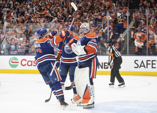 Stuart Skinner making timely saves to help the Oilers claw back in the Stanley Cup Final