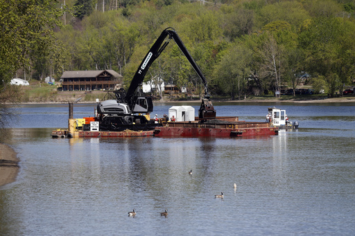 EPA Requires Additional Fish Data for Evaluation of $1.7 Billion Hudson River Cleanup