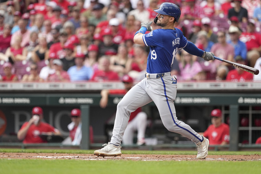 Blanco hits another home run as the Royals sweep the Reds in an 8-1 victory.