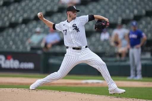 Semien leads Rangers to a 3-1 victory over White Sox in resumed series opener