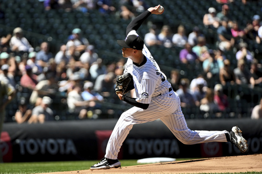 Stallings contributes game-winning RBI single for Rockies in 3-2 victory over Padres