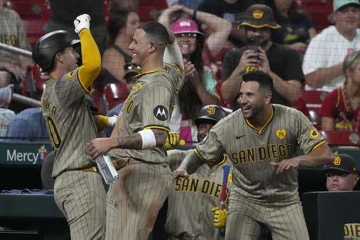 A crucial 9th-inning single by Arenado secures Cardinals’ 4-3 victory against Padres