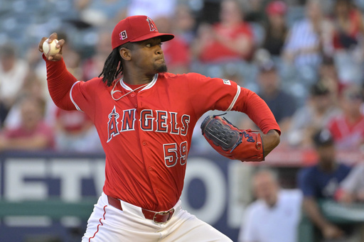 Angels stage a comeback with Moniak’s double and O’Hoppe’s home run to defeat Braves 3-2