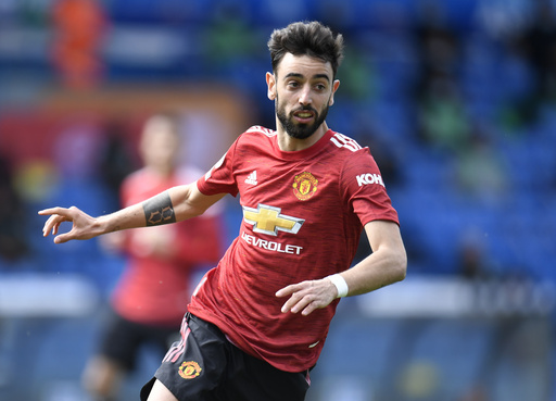 Bruno Fernandes, Manchester United captain, extends contract until 2027