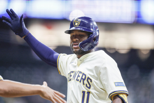 Brewers defeat Giants 5-3 with Peralta pitching 6 scoreless innings and Contreras hitting a homer