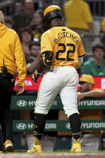 Injury Strikes Pirates’ Andrew McCutchen and Oneil Cruz During 7th Inning Baserunning