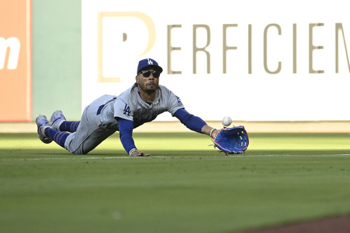 Cardinals halt 5-game skid with 5-2 win over Dodgers, powered by 3 home runs