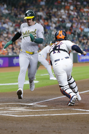 Oakland Athletics secure victory against Houston Astros with 2 runs in the 12th inning, final score 4-3