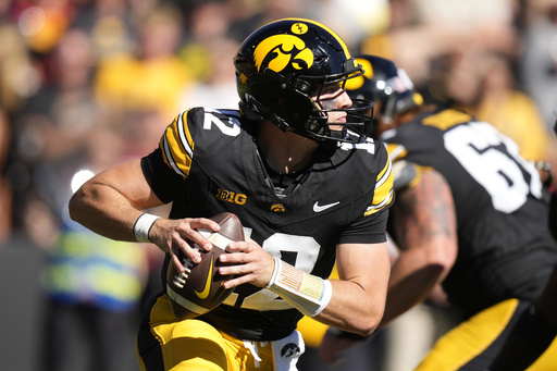 Iowa State’s Konrardy makes game-winning 54-yard field goal with 6 seconds remaining to defeat No. 21 Iowa, 20-19