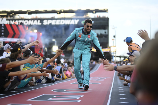 Bubba Wallace secures contract extension with Jordan-founded 23XI Racing