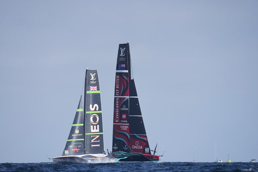 New Zealand takes a commanding 3-0 advantage against Britain in America’s Cup final.