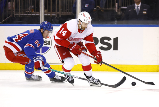 Kreider nets game-winning goal in the second period, leading Rangers to a 4-1 victory over Red Wings.