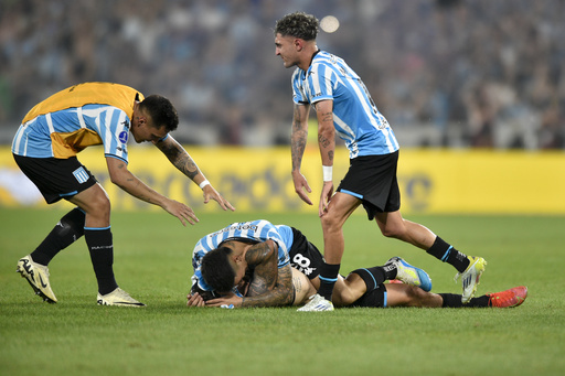 Depay’s Corinthians eliminated by Racing of Argentina in Copa Sudamericana semifinals