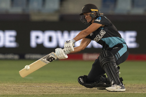 New Zealand defeats Pakistan to secure a spot in the T20 World Cup semifinals and eliminates India from contention.