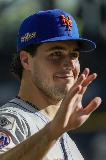 Max Kranick hasn’t pitched in the majors since 2022. Now he’s with the Mets in the playoffs