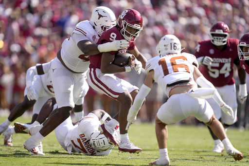 Top-ranked Texas’ strong defense faces a challenge from fifth-ranked Georgia and veteran quarterback Carson Beck