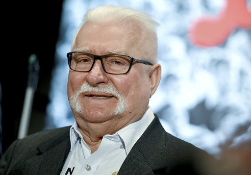 Lech Walesa, leader of Poland’s democracy movement, warns that a Trump win would bring global ‘misery’