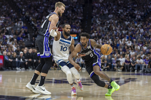 Edwards seals victory for Timberwolves with key free throws, defeating Kings 117-115