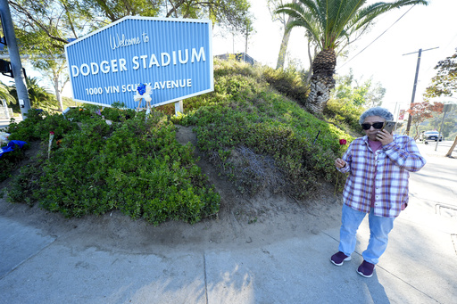 Los Angeles residents pay tribute to Mexican pitcher Fernando Valenzuela, a Dodgers icon from the 1980s.