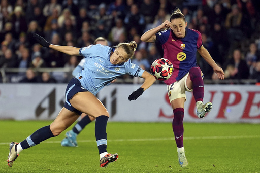 Manchester City striker Vivianne Miedema undergoes another procedure for ongoing knee issues.