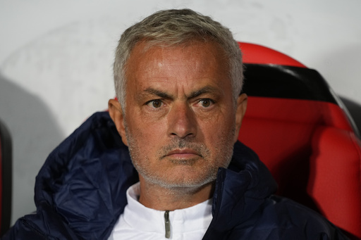 Jose Mourinho: Manchester United is a top contender for the Europa League and shouldn’t fear Fenerbahce.