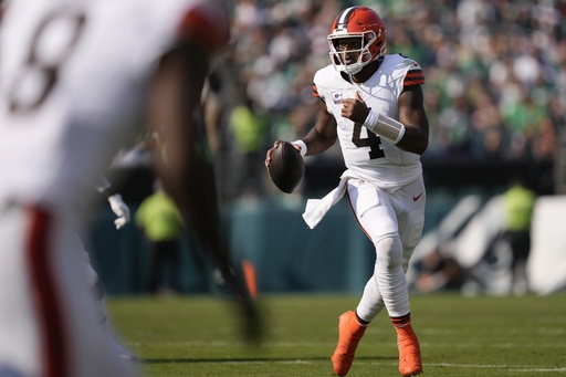 Browns coach Stefanski continues to support struggling QB Watson amid ongoing challenges