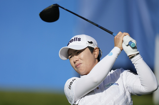 Hannah Green pulls ahead with a 2-stroke advantage following the conclusion of the 2nd round at LPGA South Korea.