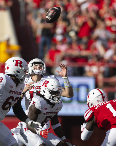 USC set to break losing streak as they face Rutgers in World Series finale