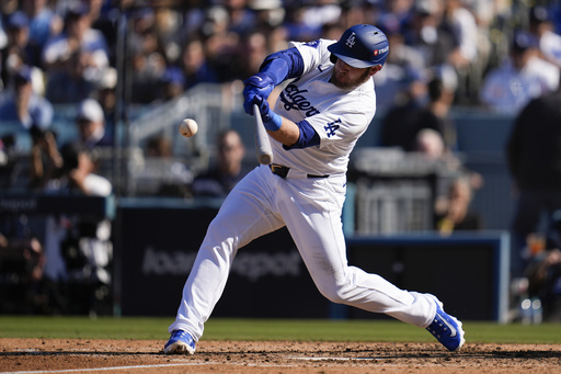 Lindor hits home run as Mets break Dodgers’ scoreless streak in 7-3 victory, series tied 1-1 heading to New York