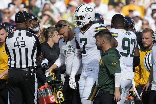 Packers linebacker Quay Walker exits game for concussion assessment