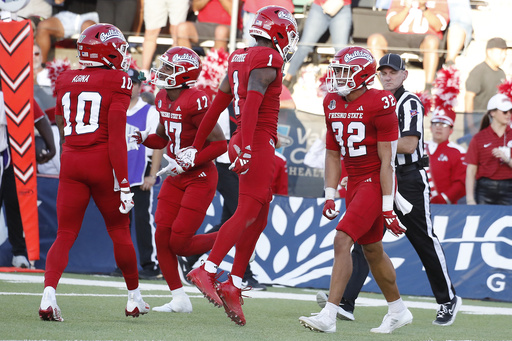 Ethan O’Connor’s late 60-yard interception return secures Washington State’s 25-17 win against Fresno State.