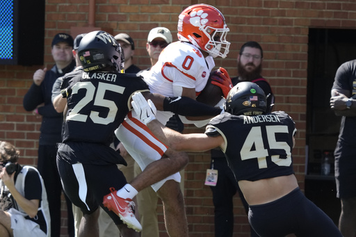 Ranked No. 10 Clemson aims to maintain its unbeaten ACC record against Virginia and former Tigers offensive coordinator Elliott.