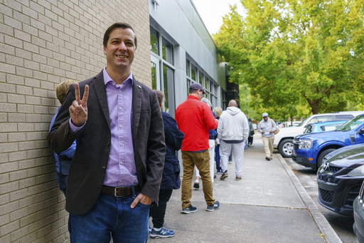 Georgians eagerly head to polls as early voting kicks off.