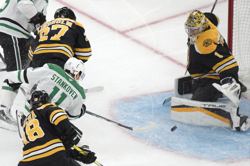 Seguin and Duchene each net a goal and provide two assists as Stars defeat Bruins 5-2