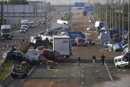 Survivors of the floods claim that local Spanish authorities delayed their warnings about the threat.