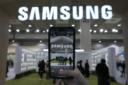 Samsung announces significant advancements in supply agreement for AI semiconductors.