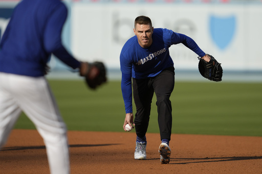 Freddie Freeman anticipates making his comeback for the Dodgers in the World Series debut versus the Yankees.