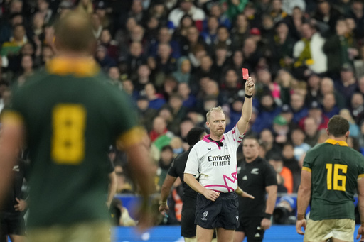 Autumn rugby tests to experiment with 20-minute red card rule