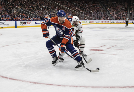 Teravainen records 2 goals and 2 assists in Blackhawks’ 5-2 victory over the Oilers.