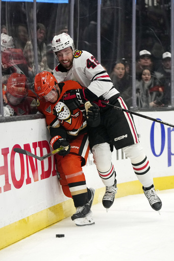 Bedard records three assists in Blackhawks’ 4-2 victory over Ducks