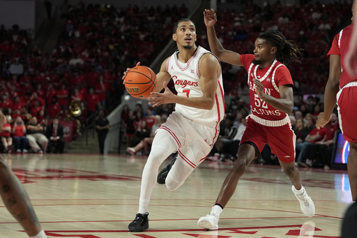 No. 8 Houston dominates Louisiana with a 91-45 victory to bounce back from Saturday’s defeat against No. 5 Auburn.