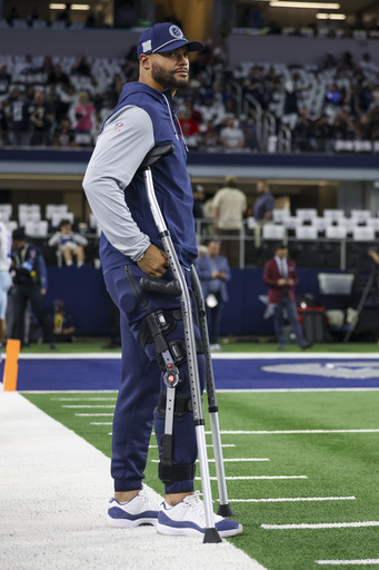 Cowboys suffer another home defeat following roof collapse prior to Texans match