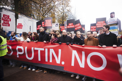 Opposition to Putin organizes a demonstration in Berlin advocating for Russian democracy and a resolution to the conflict in Ukraine.