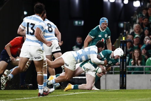 Ireland secures a narrow 22-19 victory over Argentina in Dublin.