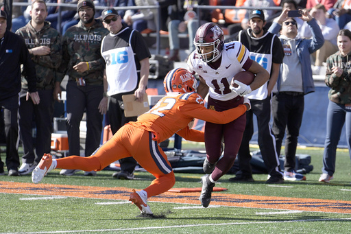 Minnesota secures victory over No. 24 Illinois with a 25-17 score, marking their fourth consecutive win.