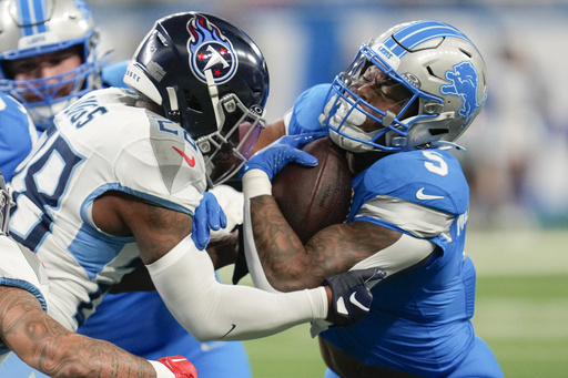 Titans center Lloyd Cushenberry and safety Quandre Diggs put on injured reserve list