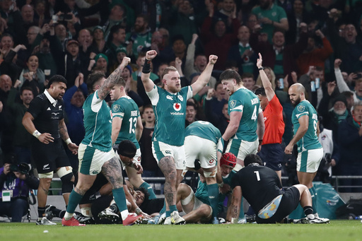 All Blacks unexpectedly defeat Ireland 23-13